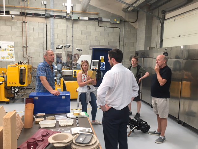 BCBangor's tweet photo. Diolch Alun Elidyr and @Ffermio @S4C team for an opportunity to talk about our research on #biobased #bioplastics for agriculture and our work @bangorunivknowex and @beaconwales and #safebiopack Pob lwc Alun with the programme on Monday all about plastic use on farms! https://t.co/1LuVfl3UUU