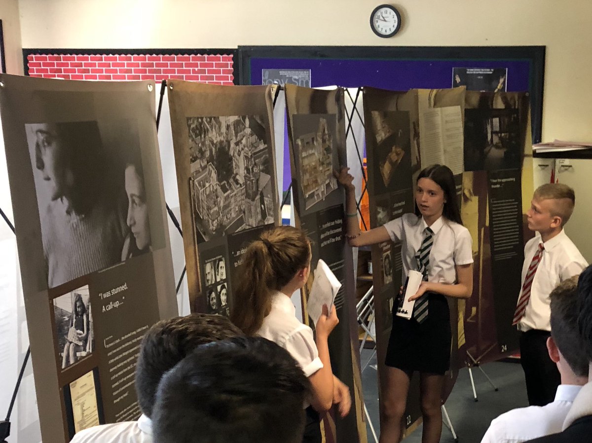 DinningtonHigh's tweet image. Day two with our Y8 @AnneFrankTrust guides and they have been busy leading tours and delivering sessions #amazingoracy #professionalguides