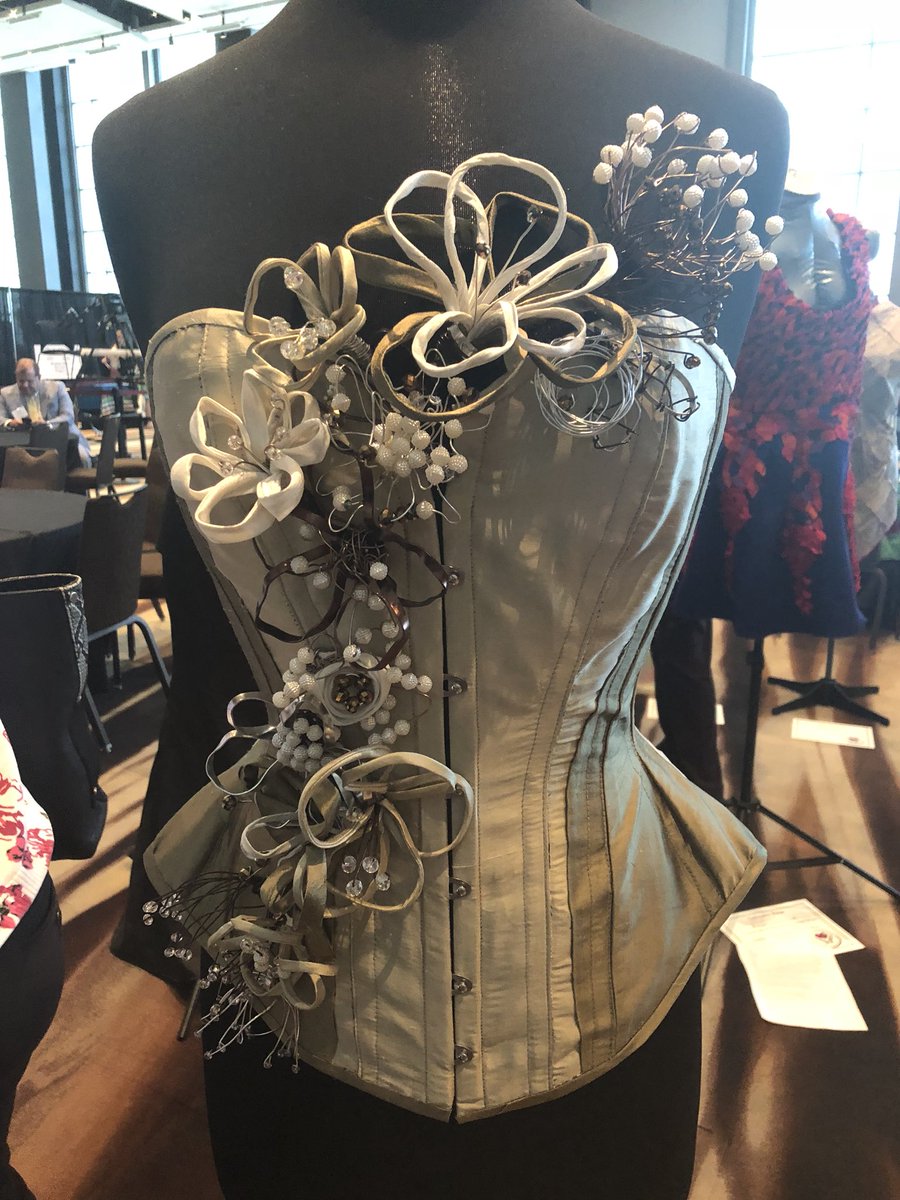 charkelley23's tweet photo. Beautiful piece of art at #AAFCSac conference.  In love with the detail! https://t.co/JWcE1SIrbo