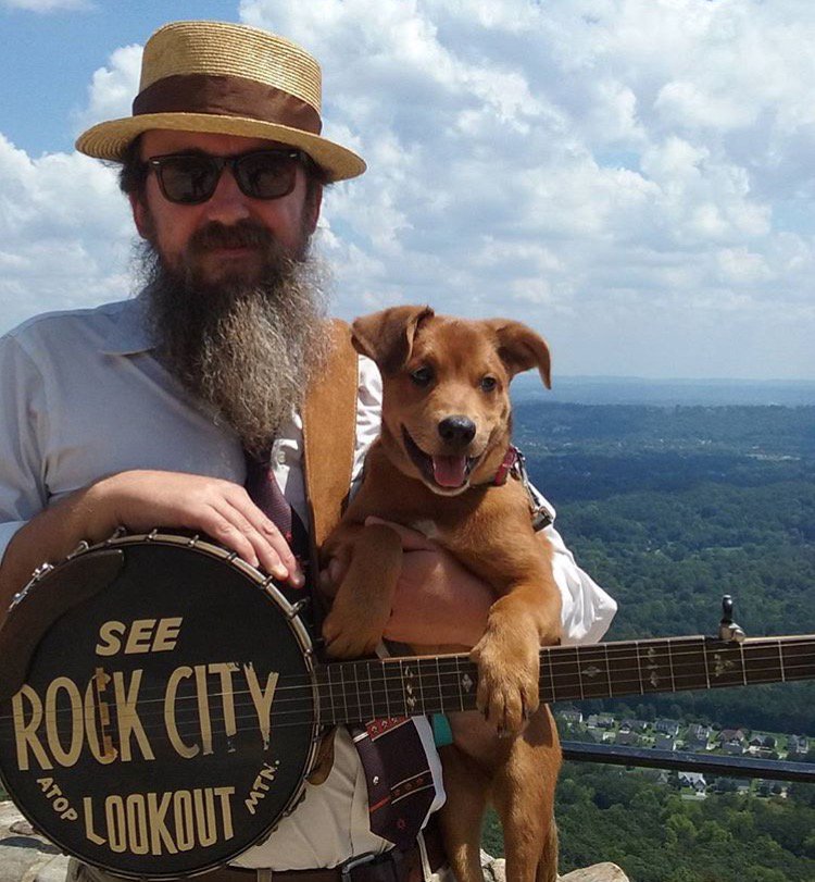 SeeRockCity's tweet photo. So many great things about this photo! #oldtimetraveler #dogsofrockcity #views #seerockcity #thatbanjo #summermusicweekends #walkerrocks #exploregeorgia #traveltuesday https://t.co/tz5dZo7i5H