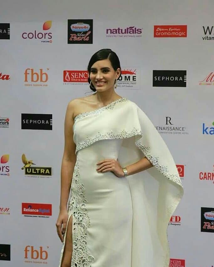 MissWorldTime's tweet photo. Miss World 2016, Stephanie Del Valle at the red carpet of fbb Colors Femina Miss India 2018 grand finale in Mumbai, India.
#MissWorld #MissWorldTime #MissWorld2016 #MW2016 #MissWorldTour #WorldTour #Mumbai #India #MissIndia #StephanieDelValle https://t.co/SoF5abyFr1