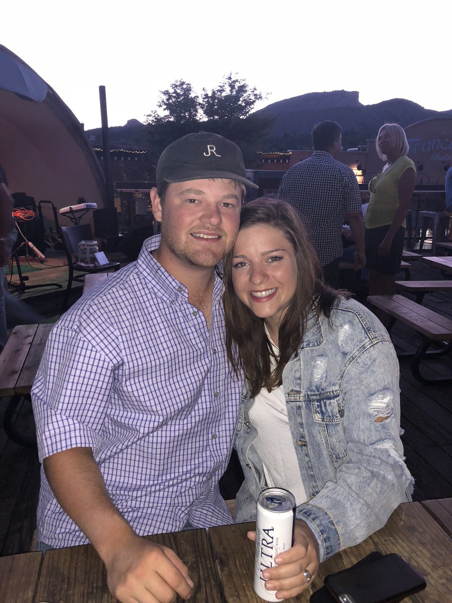 HallieLackey's tweet photo. Everyone left me this weekend, but seeing all these cute pictures that shows the love in these relationships makes my single self smile a little bit more! 💖✈️ https://t.co/3S4Ju2HX3p