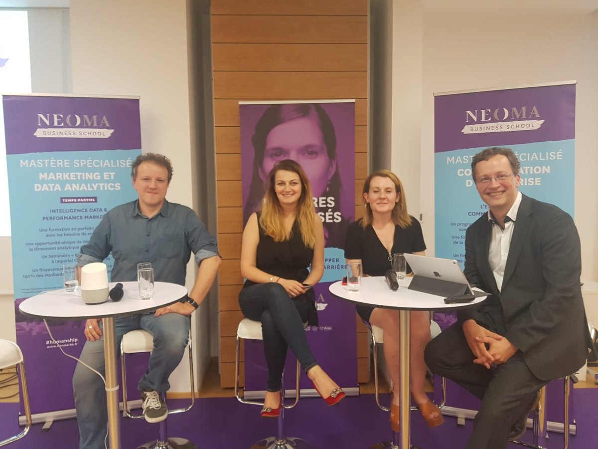 NEOMAbs's tweet photo. Le #LT de notre conférence "l’intelligence artificielle au service des agents conversationnels " débute ! Suivez, réagissez avec #Parlezvousrobot🤖 https://t.co/uTXyJlmOZo