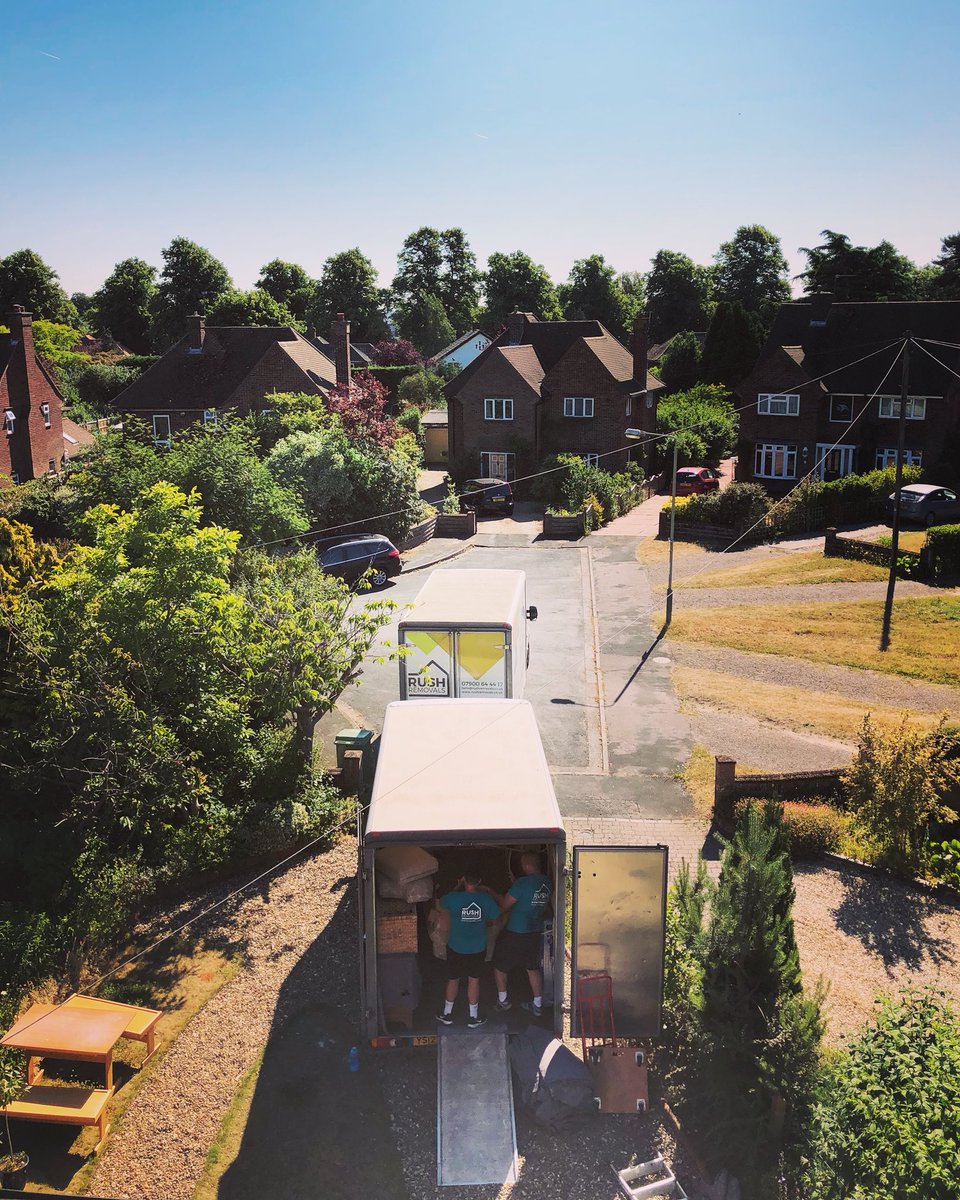 Sunny Removals! Moving a previous client into their future home. 😎 Loving the weather! Super busy week! #norwich #norwichsummer #norfolksummer #lestrange #norwichremovals #norfolkremovals #norwichbusiness #busyweek #removals #manandvan #norwichestateagent #norfolkestateagent