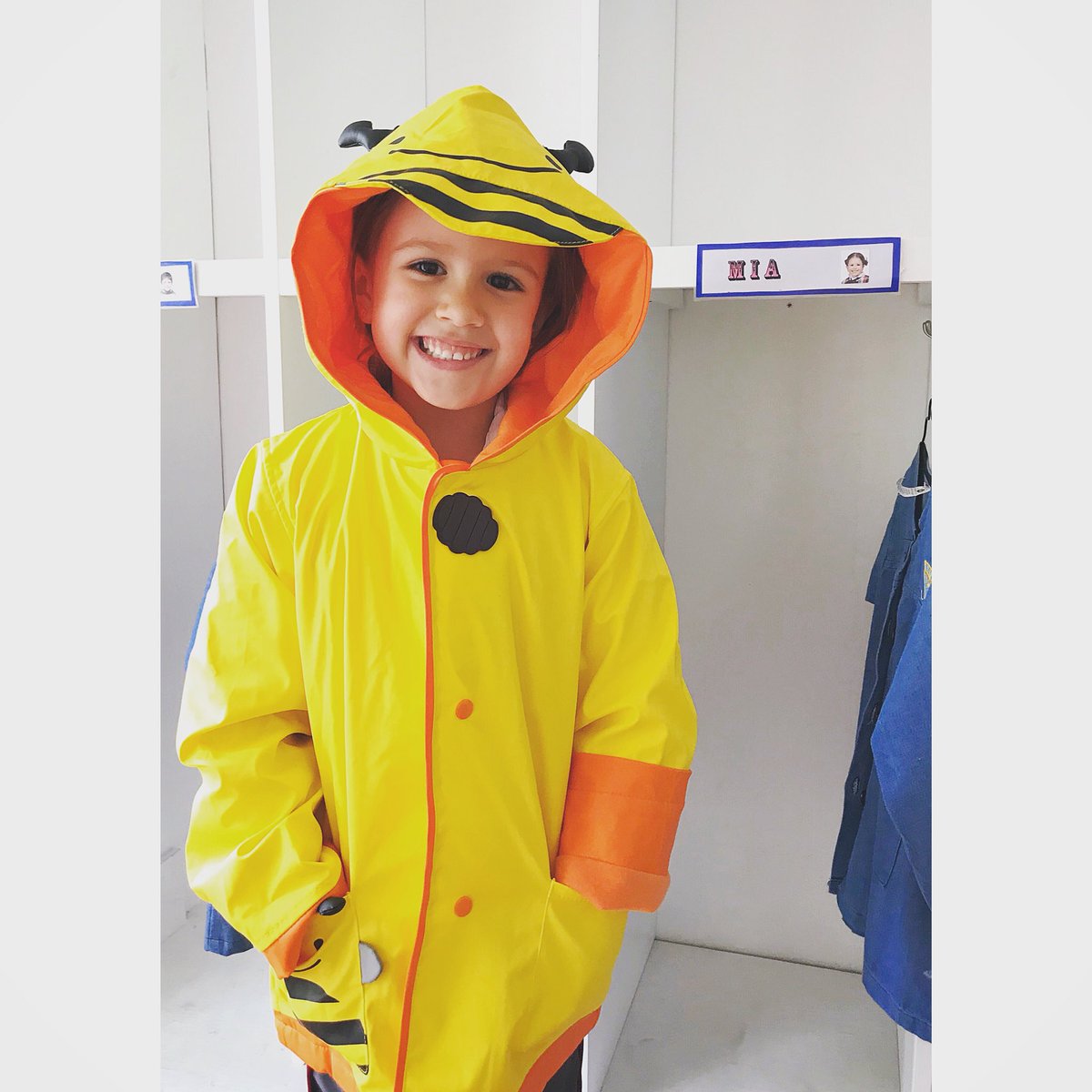 LChristianAc's tweet photo. Rainy days in school ☔️ https://t.co/idE2iBtONj