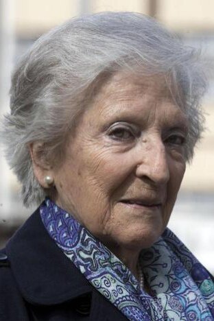 Nelle stesse ore in cui va in stampa il numero di #Narcomafie dedicato a #NoiNonArchiviamo #IlariaAlpi e #MiranHrovatin e gli iscritti a @libera_annclm ricevono il pdf della rivista, arriva inattesa la proroga delle indagini. E allora il pensiero vola alla cara Luciana Alpi..