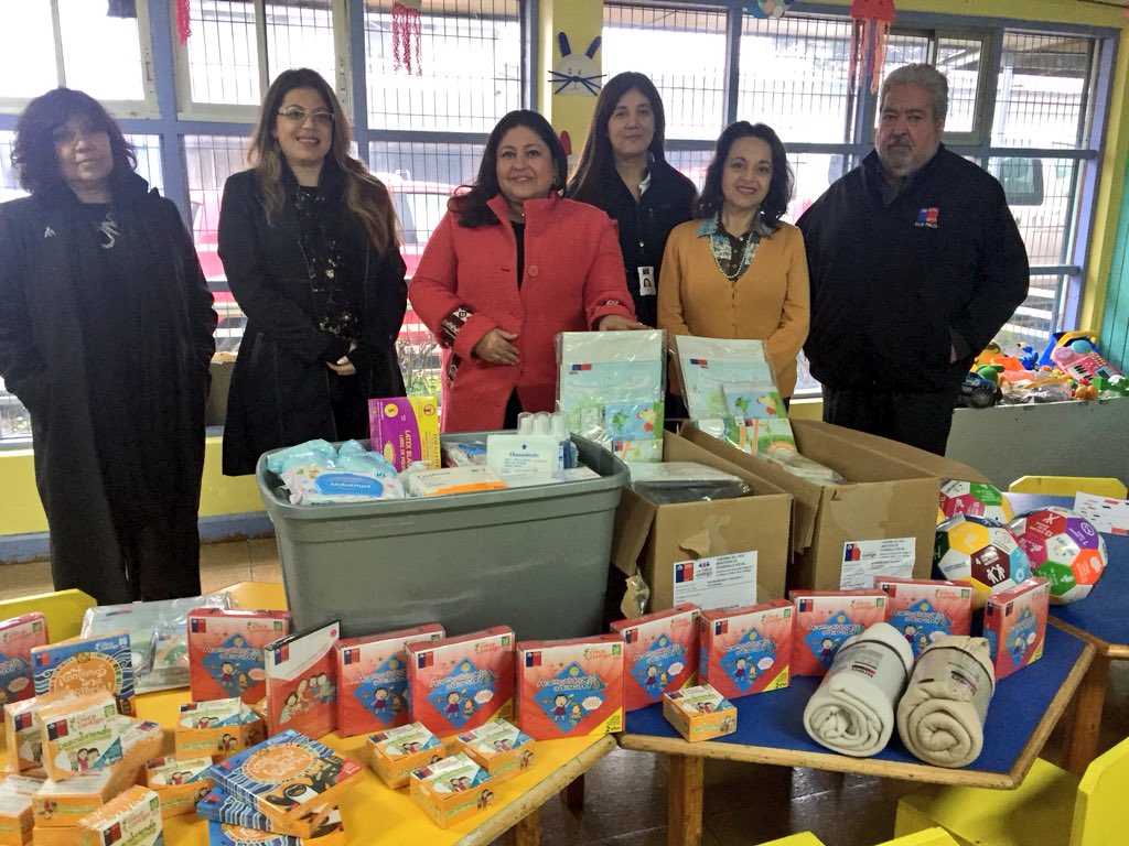 SSBiobio's tweet photo. En el marco de la Campaña de Invierno el SSBiobío desarrolló actividad preventiva y de promoción en la residencia de lactantes y preescolares Llequén de Los Ángeles #CuídateEnInvierno https://t.co/OStAzK0REg