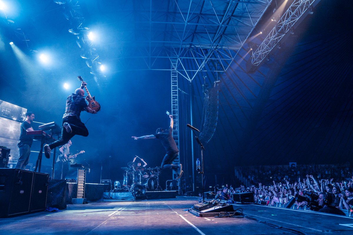 thescript's tweet image. We’re going to be answering your questions from the biggest circus tent you’ve ever seen! Tweet us your questions with #TheScriptSummer and the band members name you want to answer. We’ll answer as many as possible before we hit the stage tonight! 🎪 🙌🏻