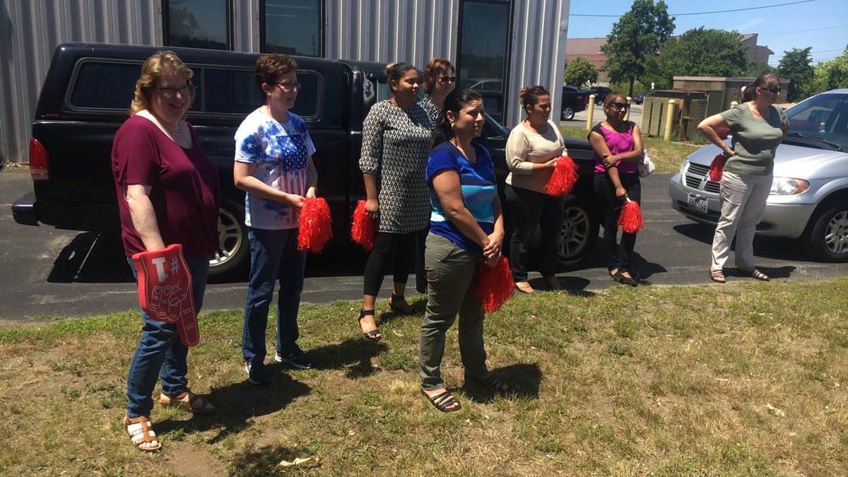 It’s a beautiful summer day and the in-house company horse shoe competition is underway!
#teambuilding