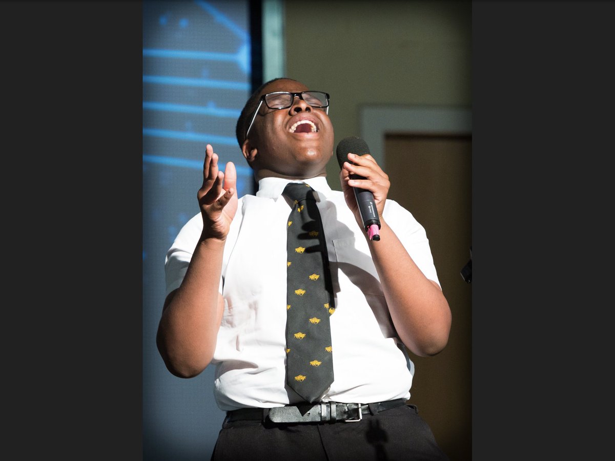 CoombeBoysDrama's tweet photo. Just a few images that sum up our fabulous #InterHouseMusic Competition last night. https://t.co/bpUMdbJvHw
