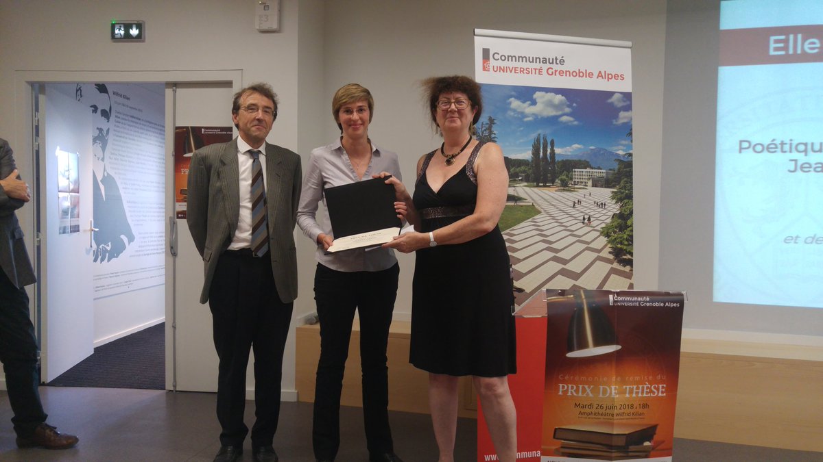 Hauteurs_UGA's tweet photo. #PrixThese2018 Hélène Delvallée recompensée par Lise Dumasy présidente de la ComUE UGA pour sa thèse Poétique de la filiation. Clément Marot et ses maîtres : Jean Marot, Jean Lemaire, et Guillaume Crétin. https://t.co/4PzfxAUa3n