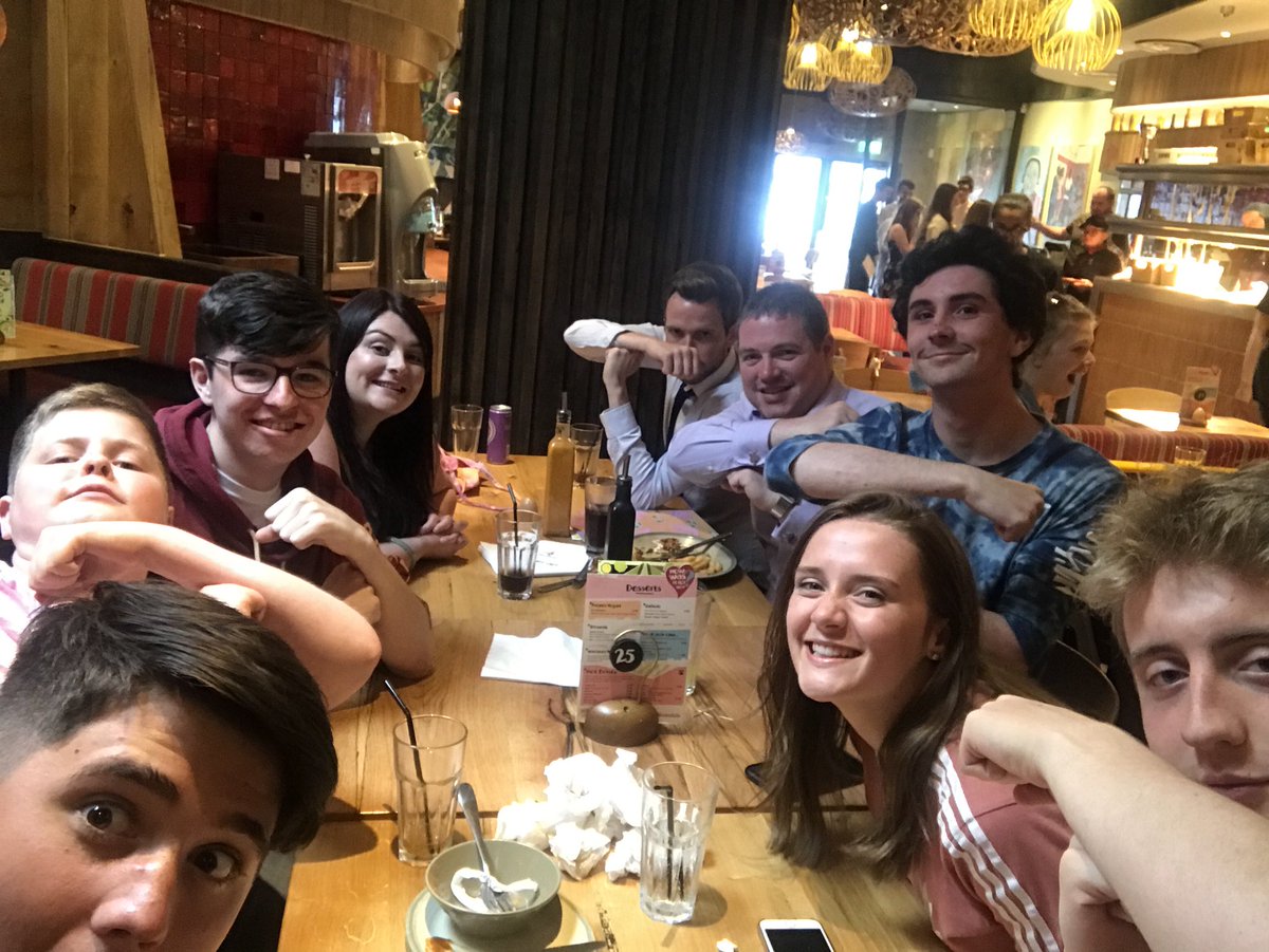 mrmeikle's tweet photo. An end of term reunion for the @LHSWoodlands #Trip8 group! It was great to catch up @NandosUK after a busy year and celebrate what everyone has achieved since our visit to South Africa πΏπ¦ https://t.co/igzxdiAeDY