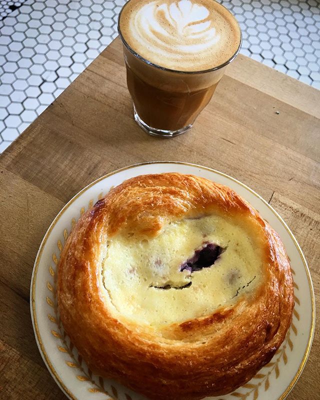 Robin's Cafe tweet media