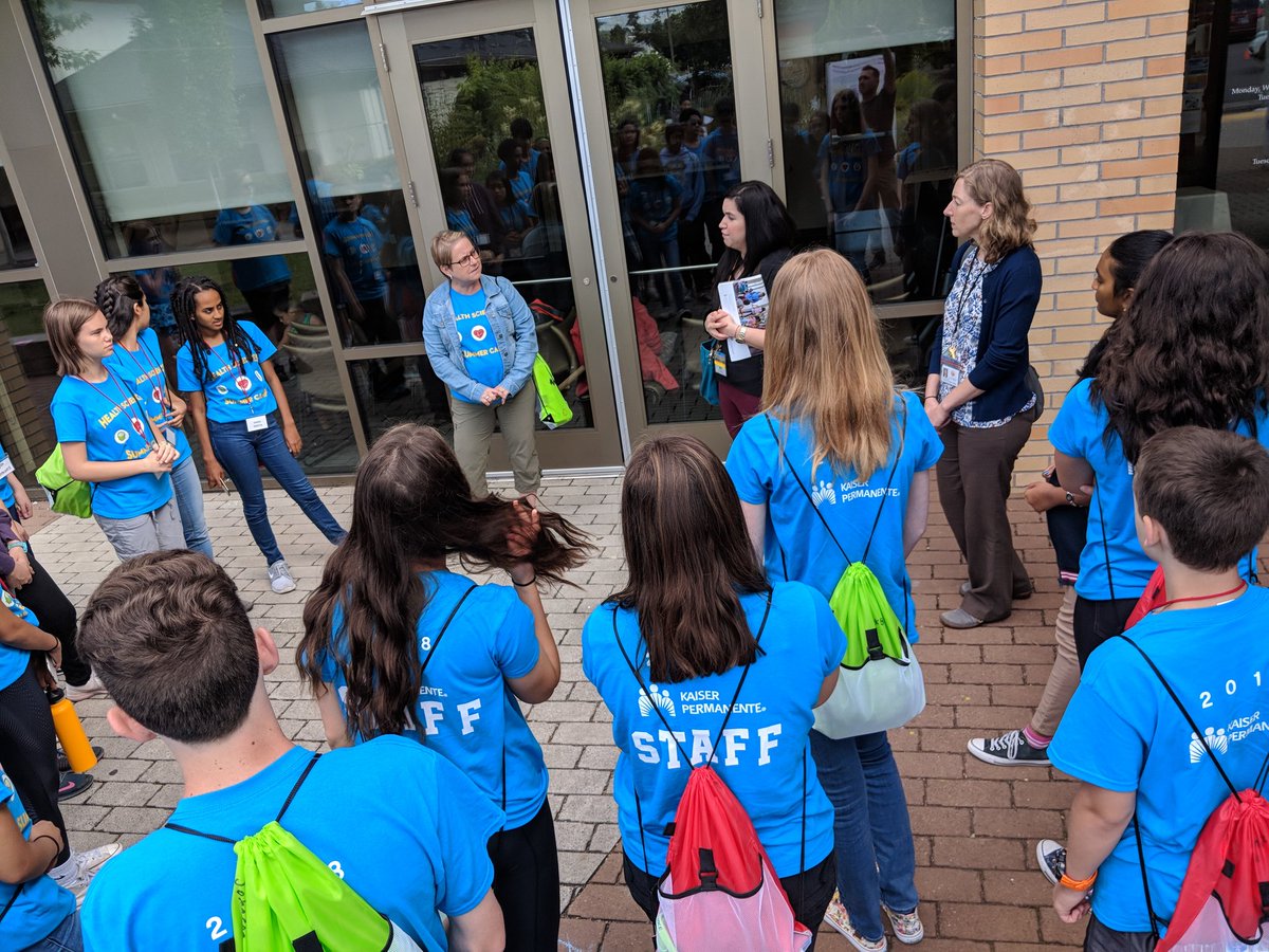 HSD_CCP's tweet photo. Learning all about the work being done @VirginiaGarcia @OregonHOSA https://t.co/0wjhwsQpVm
