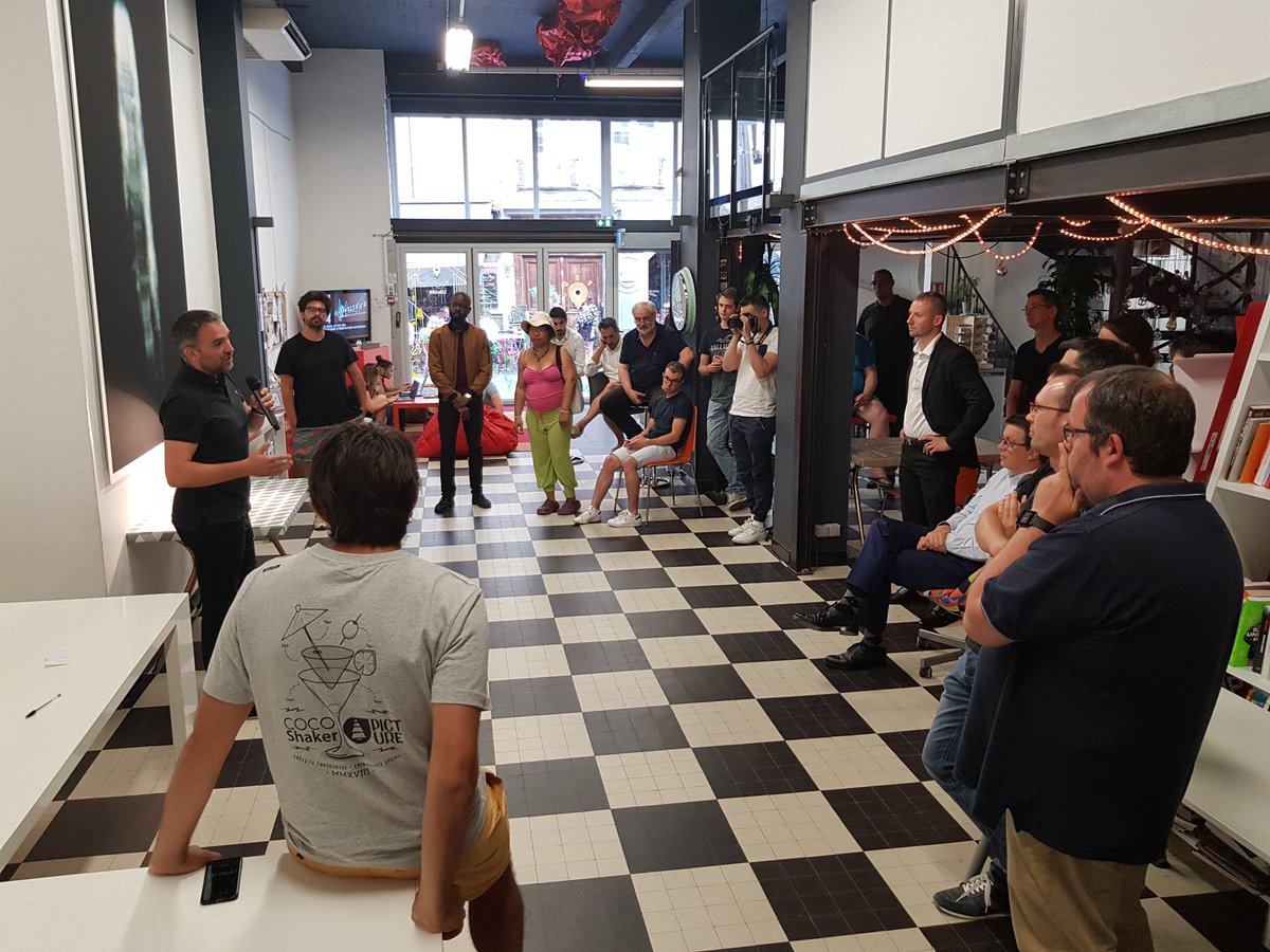 #upheros nouvelle formule à <a href="/epicentrecowork/">EpicentreFactory</a> avec <a href="/AuvergneMarque/">Auvergne - Compte Officiel</a> <a href="/_leconnecteur/">Le Connecteur</a> . On pitche <a href="/DomeCrowd/">DomeCrowd</a>, @noonoo_fr , <a href="/SWClermont/">Techstars Startup Weekend Cl-Fd</a>, #SocialSellingForum Clermont et <a href="/LivingOrgs/">Living Orgs</a> 2018 !