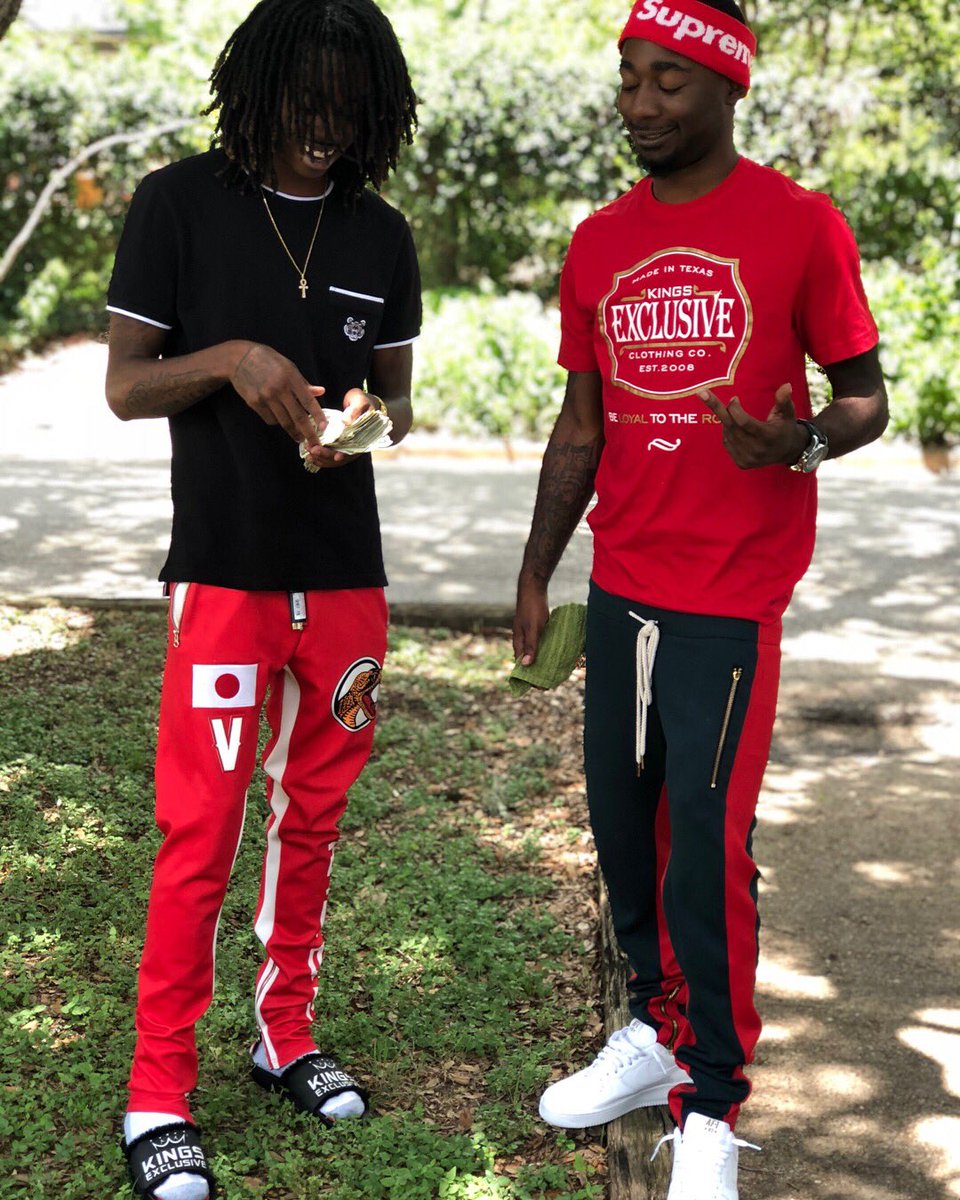 TyTDrizzle's tweet photo. Me: How Much He Want To Knock Him Off😁 ?🤷🏽‍♂️ Santana: Shid Nun They Shooting For Free No Fee 🙅🏽‍♂️@Tee_Gee11 
#3x #Save1For🅿️ https://t.co/ydjXVy6oYF