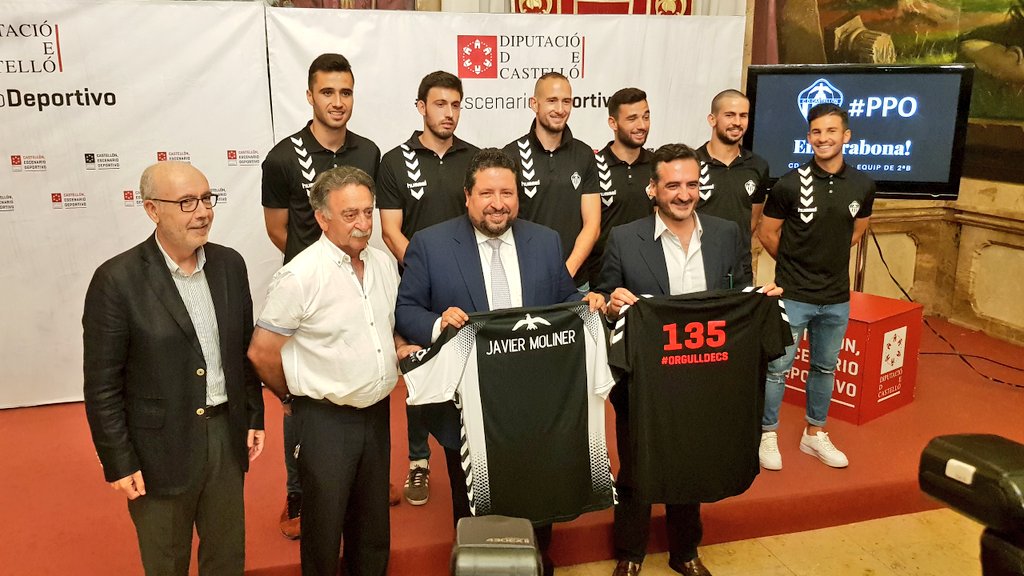 CDCastellon's tweet image. Foto de familia de la @dipcas con el @CD_Castellon ¡Gracias por vuestro apoyo!
#ElCastellónHaVuelto 
#OrgulldeCS