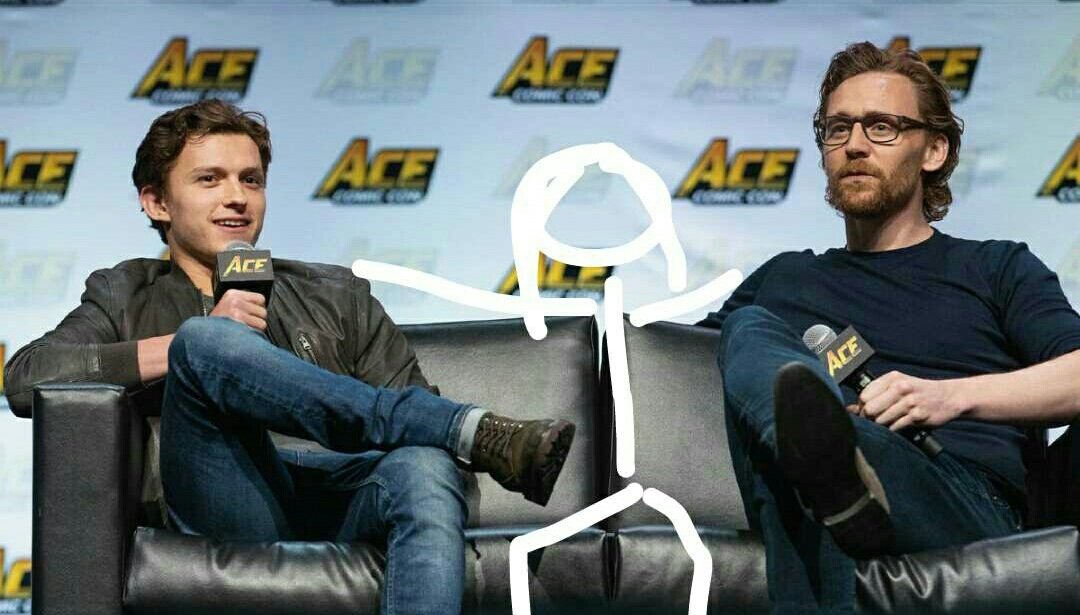 hollandspeach's tweet image. ващет я тоже была на комикконе 💁

#tomholland #tomhiddelston #tomh