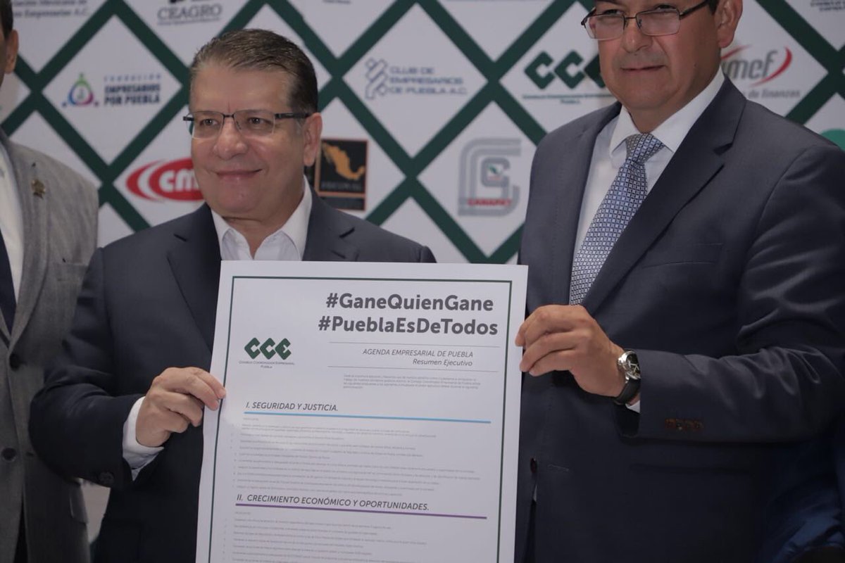 EnriqueDogerG_'s tweet photo. Hoy firmé la Agenda Empresarial de nuestros amigos de la @CCEPuebla en señal de compromiso con todos los poblanos. Estamos a pocos días de definir el futuro del país y de nuestro estado.
Estoy seguro de que el #CambioSeguro llegará el #1DeJulio. 
#VotaDoger #VotaPRI https://t.co/XRCanTT8nn