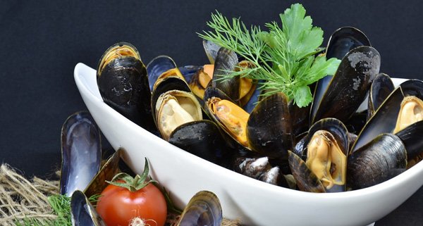 sumrajag's tweet photo. Who's your favourite #MichelinChef?  A VIP Travel Advisor can book the chef's table at your favourite restaurant or bring the chef to you! Just ask! #chefstable #customvacation #vip https://t.co/b6Ud8rb1oH
