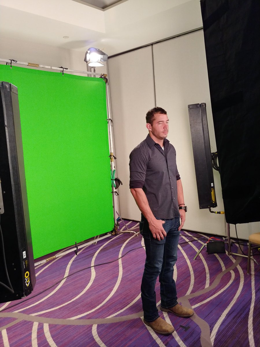 InsulatorsUnion's tweet image. Central States Conference&apos;s Local 37 competitor Robert Harner sets up for his interviews. #Insulators2018