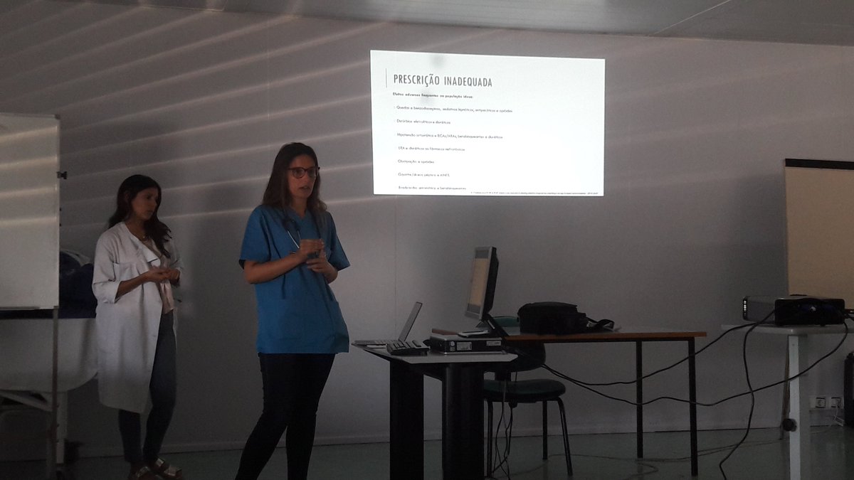 SofiaDuqueGeri's tweet image. What proud about young doctors teaching that we must avoid PIM and pay attention to START and STOPP criteria. #StoppStart #geriatrics #polypharmacy #GERMI #HSFX #CHLO #geriatria