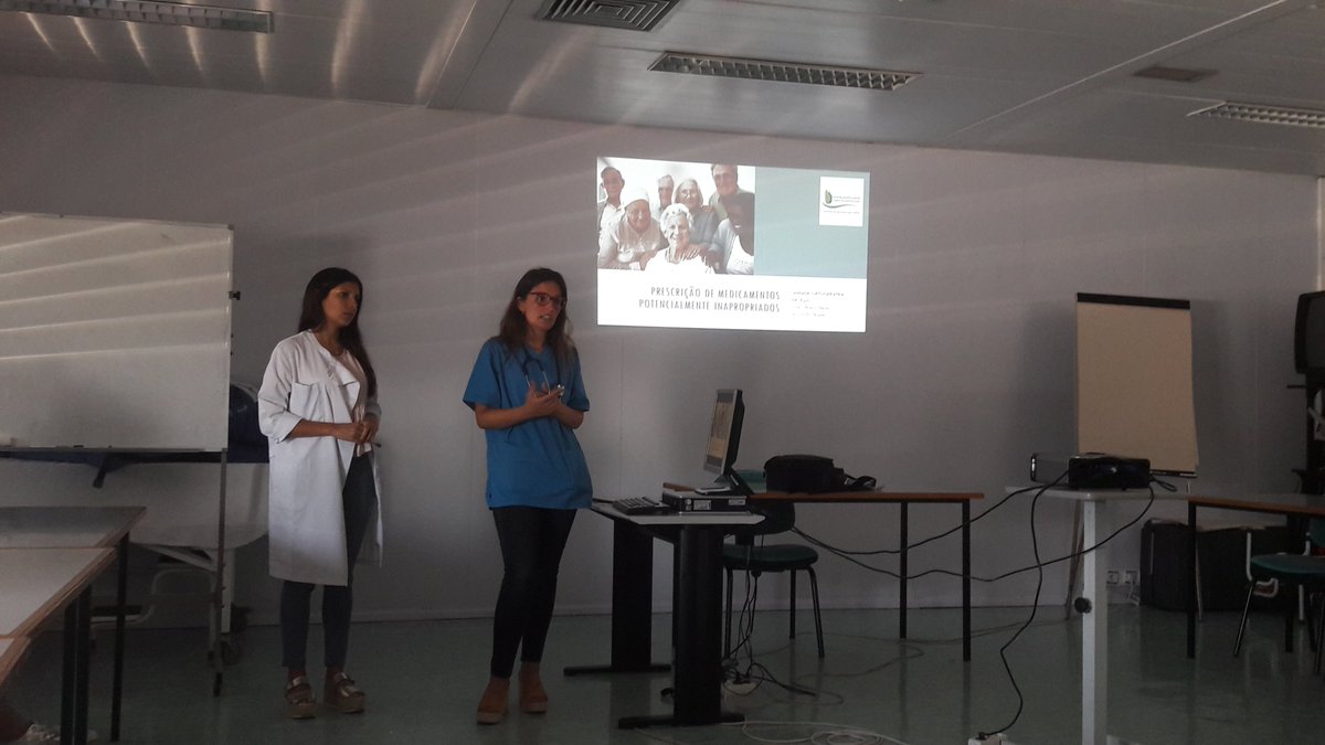 SofiaDuqueGeri's tweet image. What proud about young doctors teaching that we must avoid PIM and pay attention to START and STOPP criteria. #StoppStart #geriatrics #polypharmacy #GERMI #HSFX #CHLO #geriatria