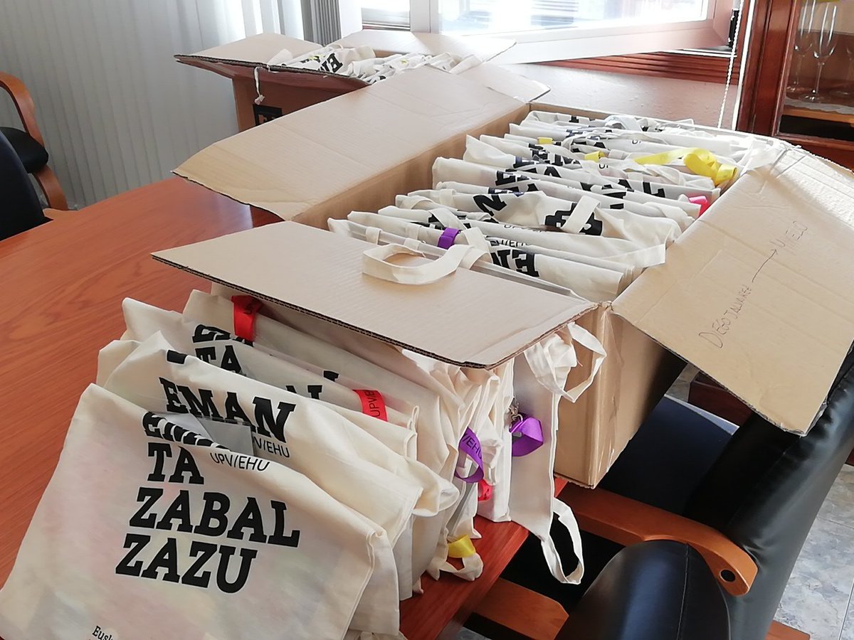 Prb20181's tweet photo. Todo listo para mañana. #paleoambiente #cuaternario #prb2018 https://t.co/1yXnB411Vh