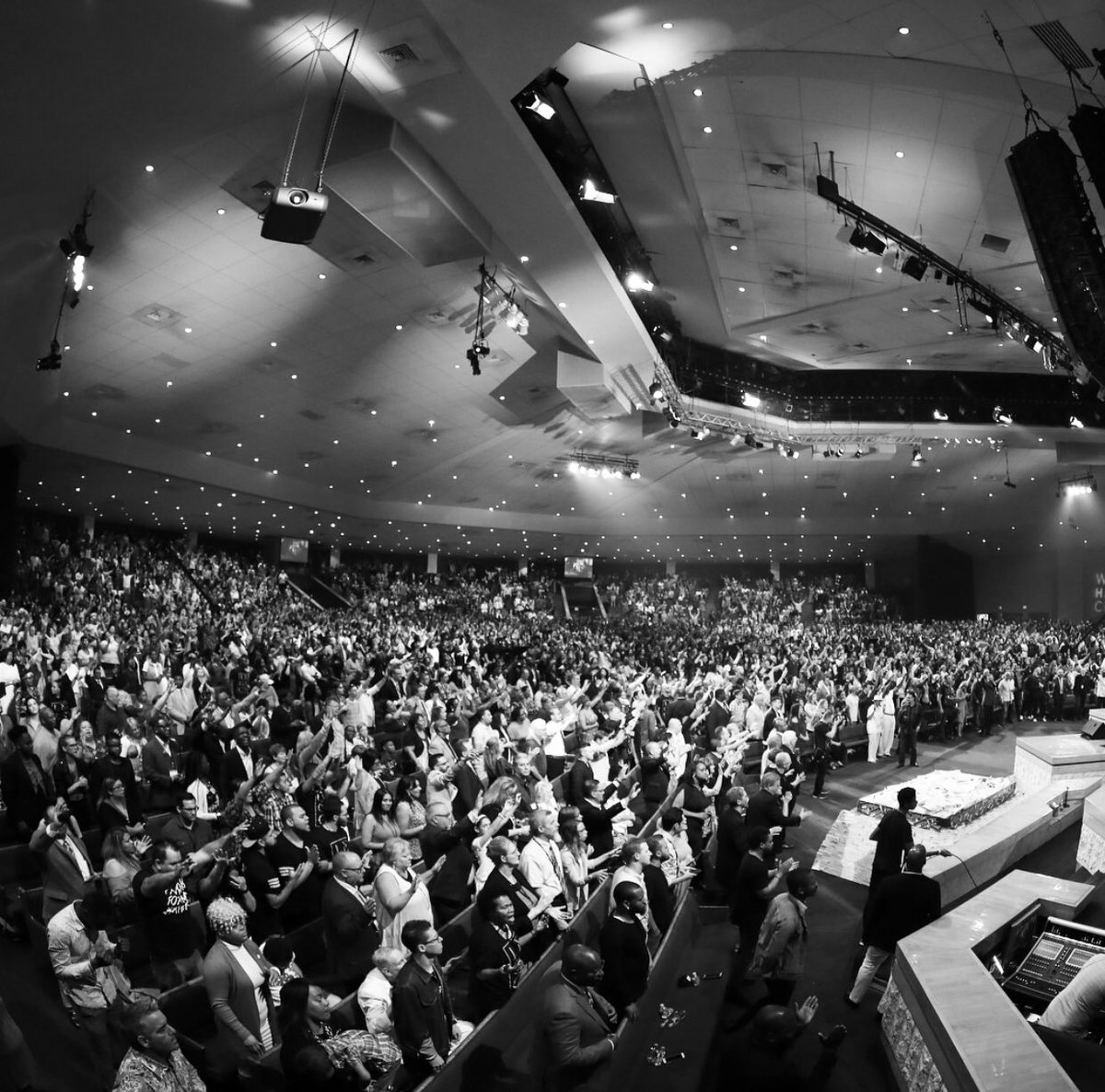 whclife's tweet photo. #DCM2017 was unforgettable: LEGACY.
Expectations are rising higher and higher as we get closer to #DCM2018! 🙌 As Pastor @RealRodParsley always says, “The atmosphere of expectancy is the breeding ground for MIRACLES.” Make sure to GET HERE this weekend - it all starts on FRIDAY! https://t.co/Op5lNt6U8F