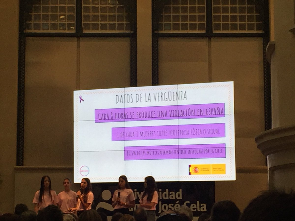 designetworking's tweet photo. Chicas de 15 años de #SEKlabjunior presentando su solución #NoMore para poner fin al #acoso #SEKLabDEMODAY @Inmujer @SEK_Lab #Igualdad https://t.co/Lg6f9ZNIo1