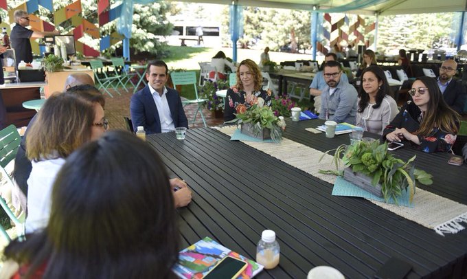 View image on Twitter