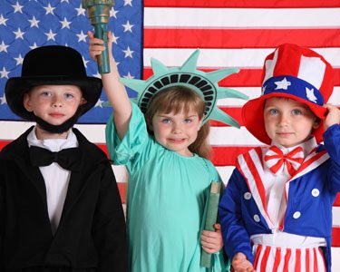 Fun4STLKids's tweet photo. Looking for fun 4TH OF JULY EVENTS in and around the area? We have listings for ALL of the local FIREWORK DISPLAYS, PARADES and CELEBRATIONS!!! See it here! https://t.co/LfY0bageOz https://t.co/4dWnyZLrqE