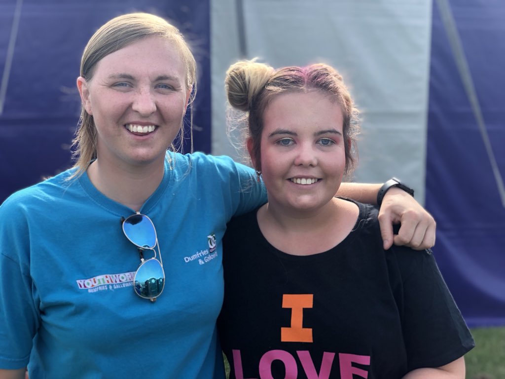 The_toon2's tweet photo. A huge shoutout to #TeamToon today who delivered performances all day to over 200 young people today regardless of the #heatwave #teamworkmakesthedreamwork #YB2018 #YB18 #Toon18 @youthbeatz1 @dgcouncil https://t.co/XFETDynNal