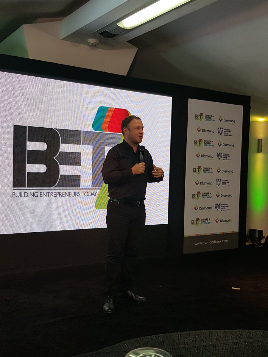 Uzoma_Sparkle's tweet photo. Concluding the BET7 awards @yorwerth celebrates the changing face of entrepreneurship in Nigeria Its all about solving real world problems and #helpfullness we look forward to the future @DiamondBankNG https://t.co/yLhnRAnlRe