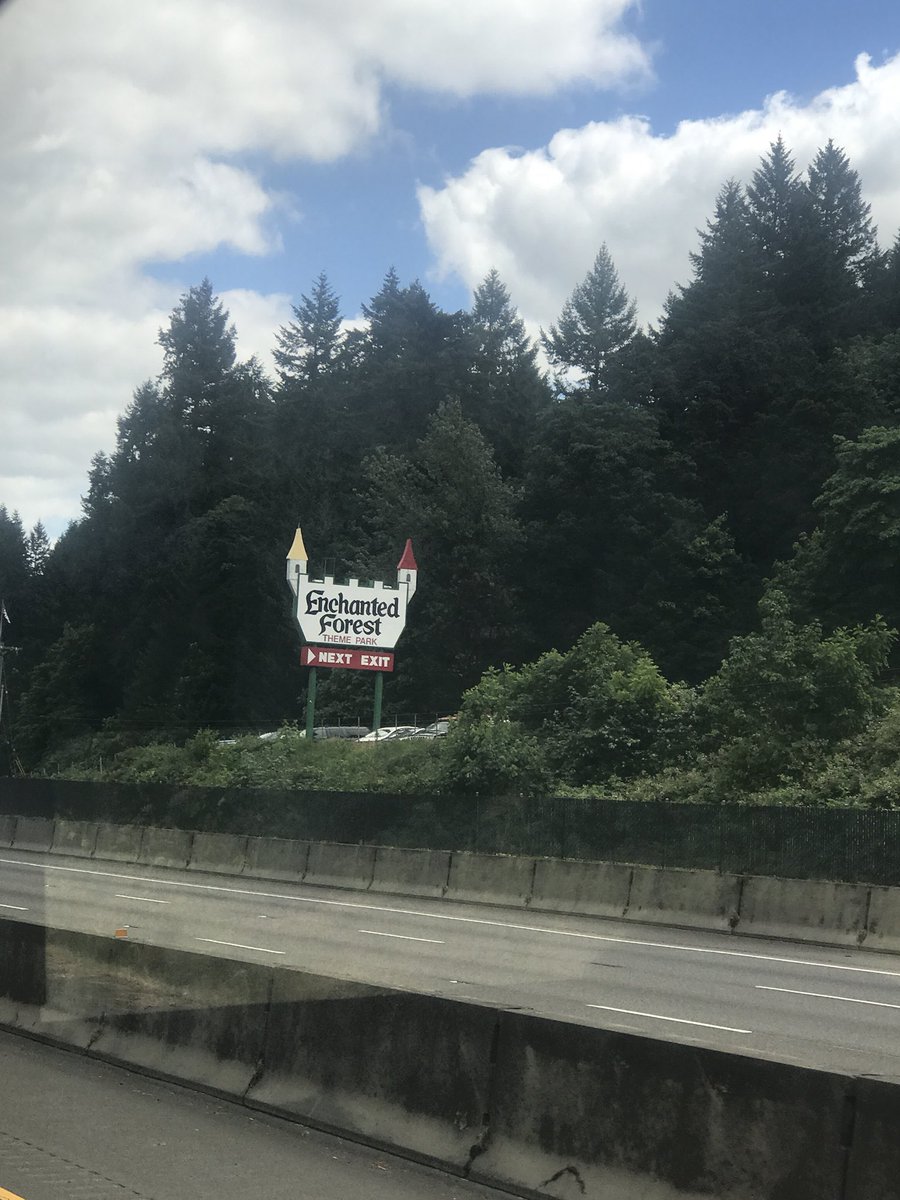 mogley97's tweet photo. If you from Oregon ya know this place ain’t okay https://t.co/hzIGimpuaf
