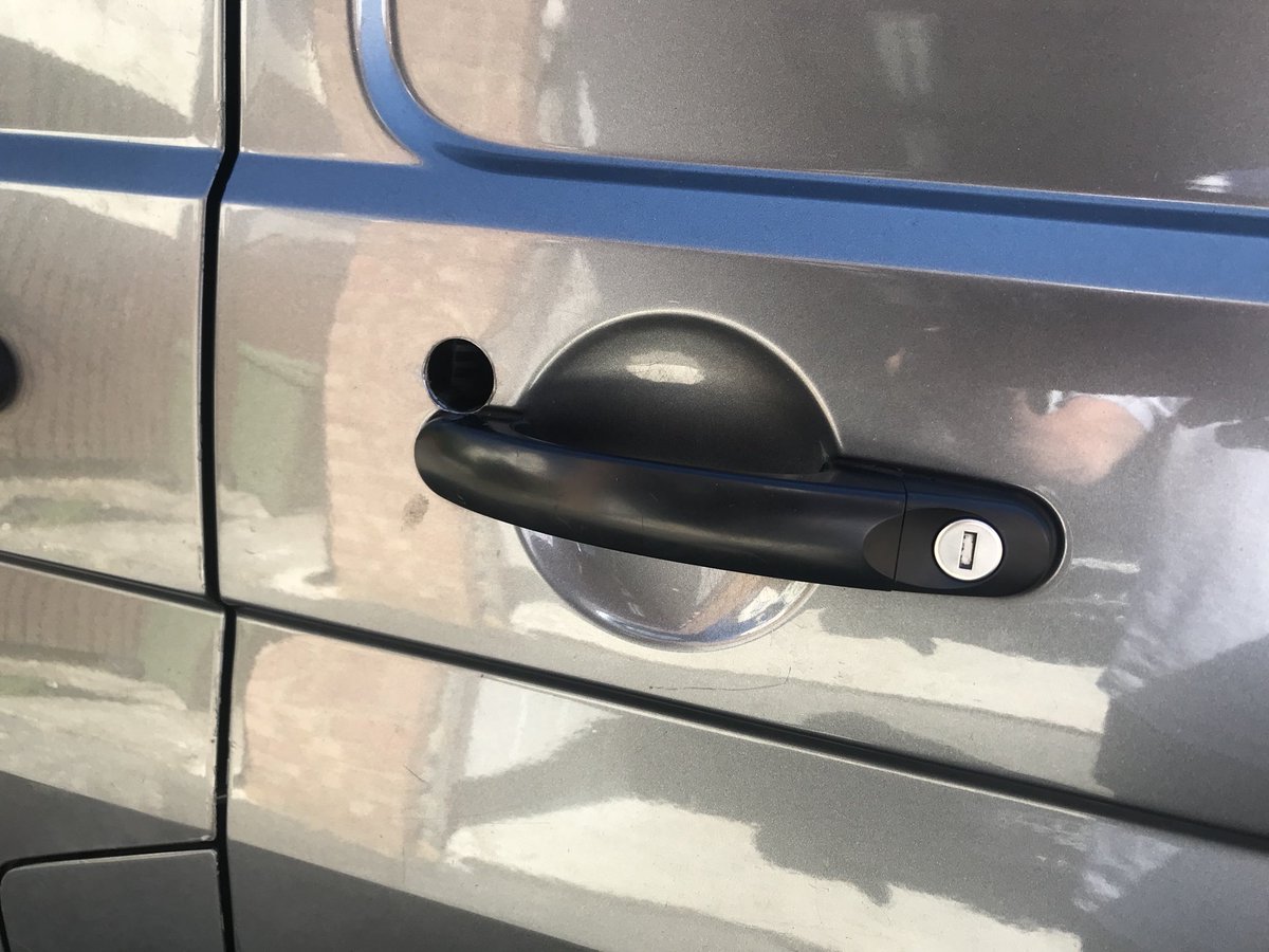 Vandeadlocks's tweet photo. Vw transporter side door repair https://t.co/LG5bPgJvRH