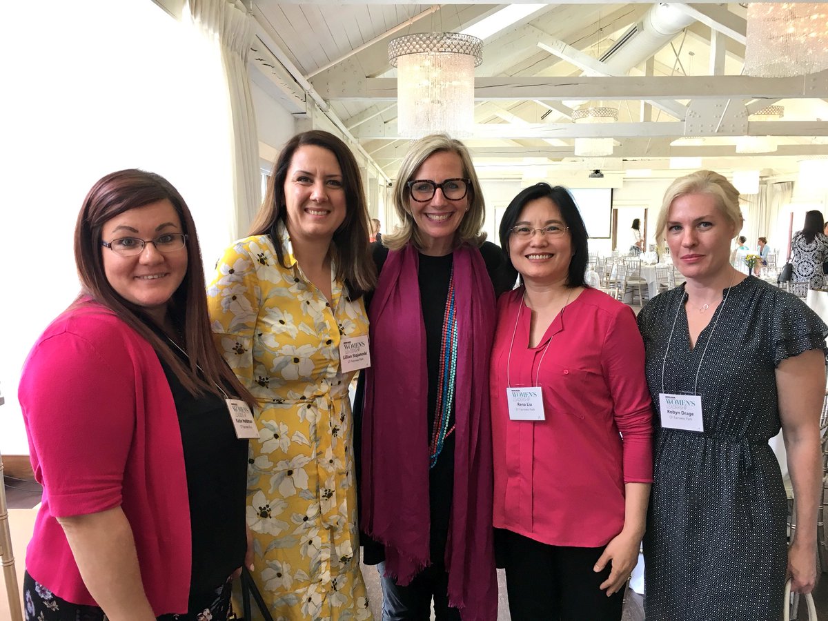 Coralus_World's tweet image. Thank you to SheEO Activator and our earliest supporter @BarkerMerz and to @GKWCC for hosting us, and to the 300 women who joined us today! You can Activate at SheEO.World 🙌