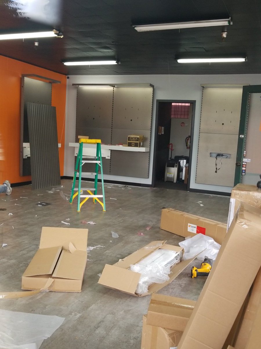 Bridgeport install under way! Simple Wireless Remodel West WA #3 #boostmobile #vipwireless @daveberginvip @vipwirelessrealestate