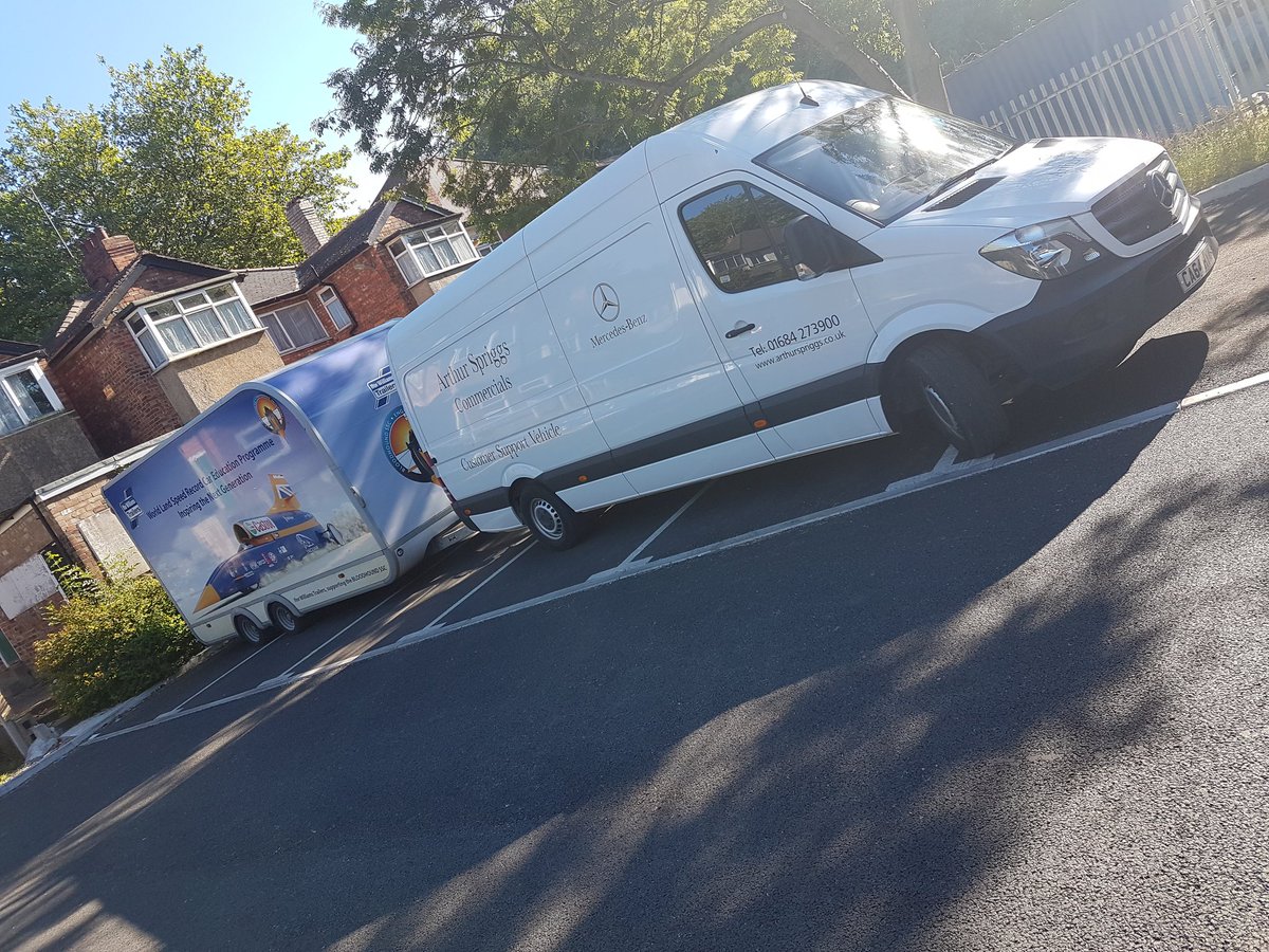 R_A_RHODES's tweet photo. I have arrived @UniOfHull ready to set @BLOODHOUND_Edu up tomorrow for a few days of #fun and #Inspiration https://t.co/bPth5MP7pO