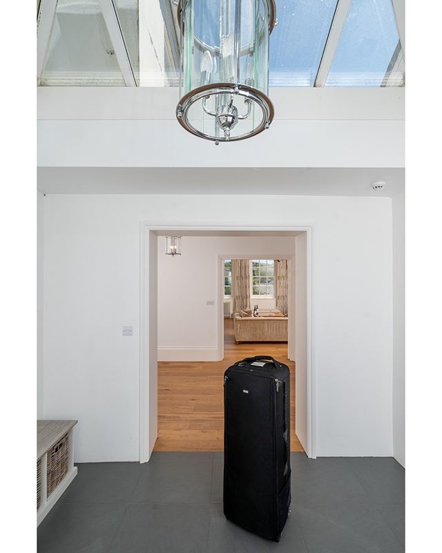 scotbaston's tweet image. There is not much that makes the @thinktankphoto Project Manager 40 looks small, but I think this achieves it. This beast is my bag of choice and takes a battering without blinking (it has no eyes!). Can anyone spot the wine?
 #MyThinkTank #PropertyShoot… ift.tt/2N0vVOD