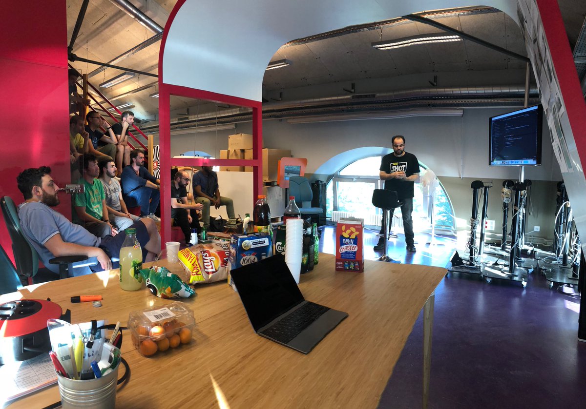 WebEnVert's tweet image. Jonathan Greco @Greco_Jonathan nous présente la méthode Domain Driven Design ce soir #ddd