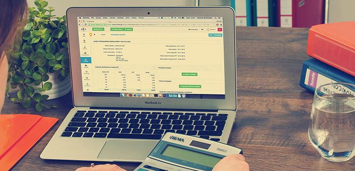 SweetTechInc's tweet image. Read this blog article to learn about the top 7 inventory metrics your #wholesale business ought to be tracking. bit.ly/2tEEIwD  #InventoryMetrics #InventoryKPIs