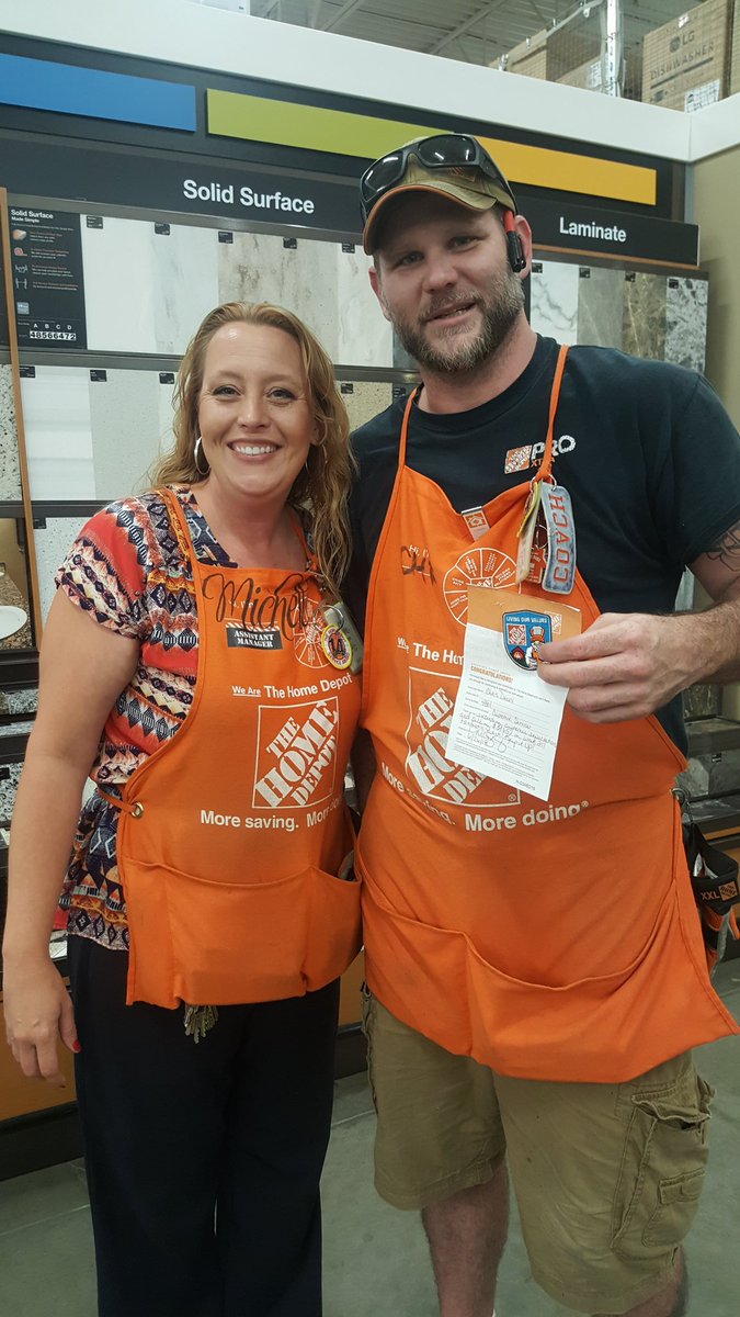 #4801PROUD Chris receiving his Homer for ourstanding sales performance last week! $31K in Flooring! <a href="/jr_samuel2015/">JR Samuel</a> <a href="/britton_denny/">Denny Britton</a> @thd_young @THDMark <a href="/thdpatrickbowen/">THDPATRICKBOWEN</a>