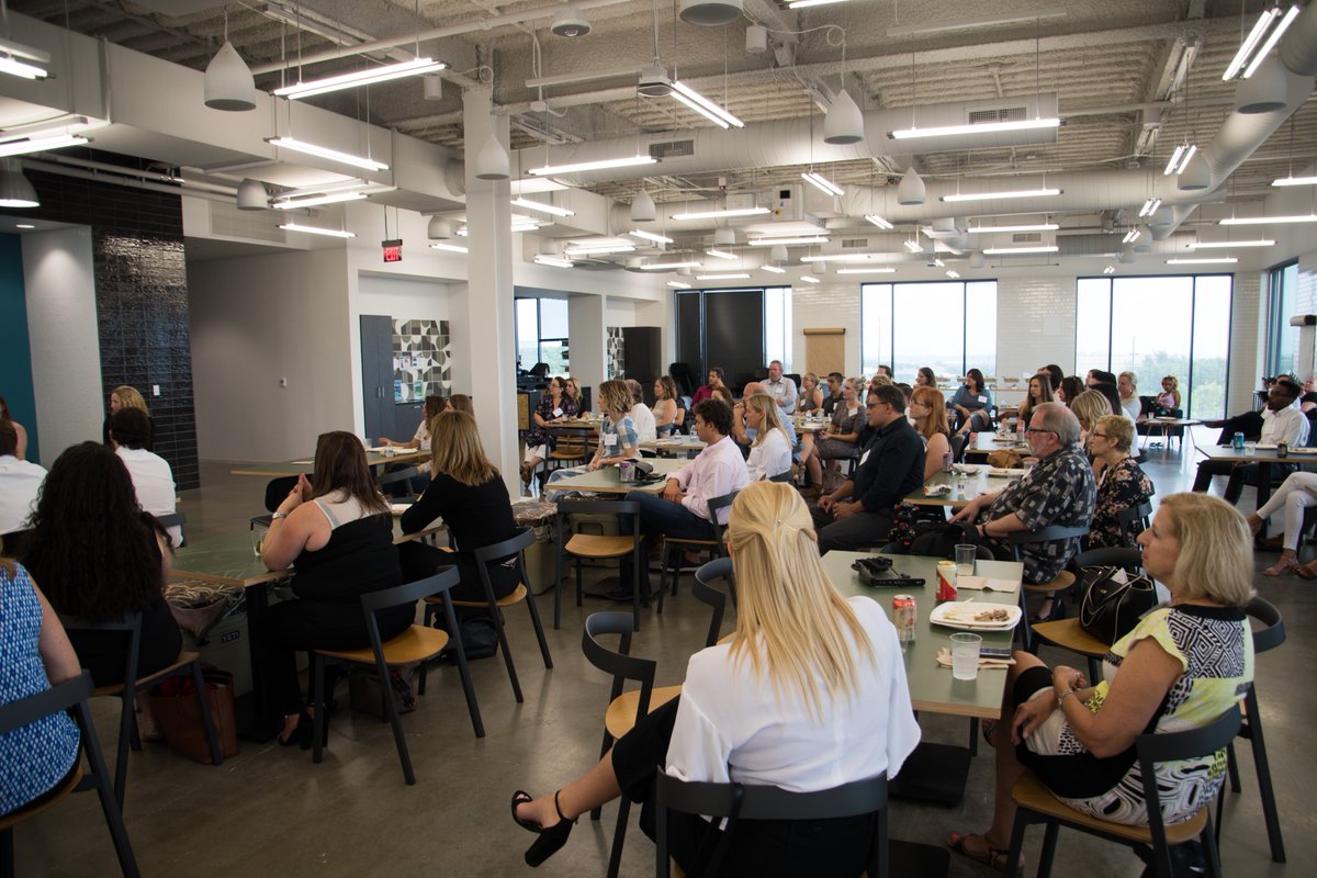 AustinAMA's tweet image. Big success at Marketing Jam 2018 this past Thursday. The panel was awesome! 💙 Love to see our members taking advantage of everything AMA Austin has to offer. #austinama #austinmarketing #yeti #AustinTx #hopdoddy #kendrascott