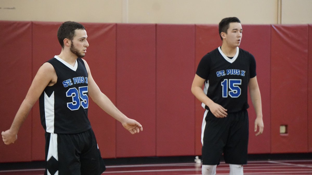 bigballerhoops's tweet photo. 1 year ago today, the BBBL was born by @c_hong_ and @alec_cerasuolo while hooping in a driveway. We’ve come a long way. https://t.co/S7r5DJw3u7