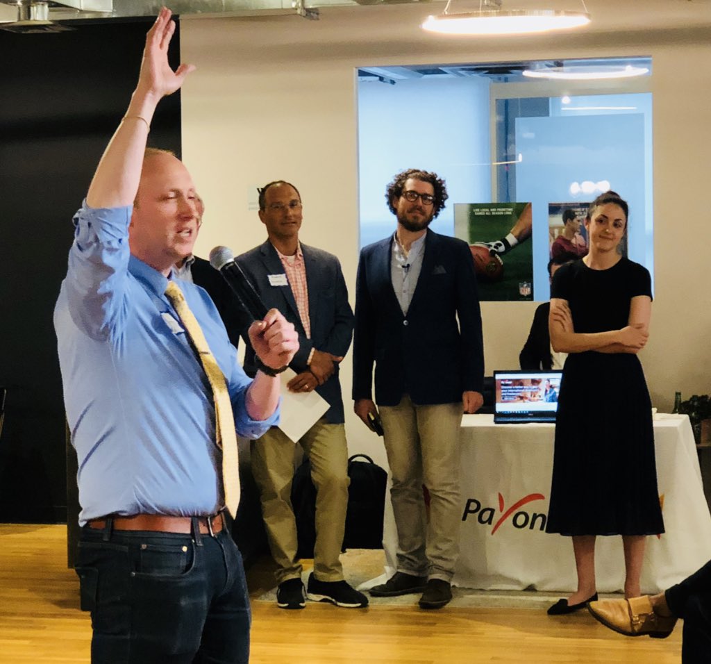 khurramNG's tweet photo. The Real @jcness getting the crowd excited about #5G @StartupGrindNYC @alleynyc @VerizonLabs #startupgrindnyc #IamVZ https://t.co/PlExVC3PU0