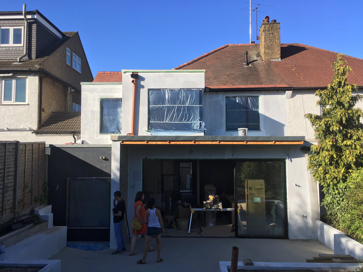 A2studioLondon's tweet photo. On our way to Instagram Marketing Clinic with @bexbeach and @beyondsocialbuz last night  @MuswellHillGC -quick stop at #MuswellHill project https://t.co/BfjCMjMjzd