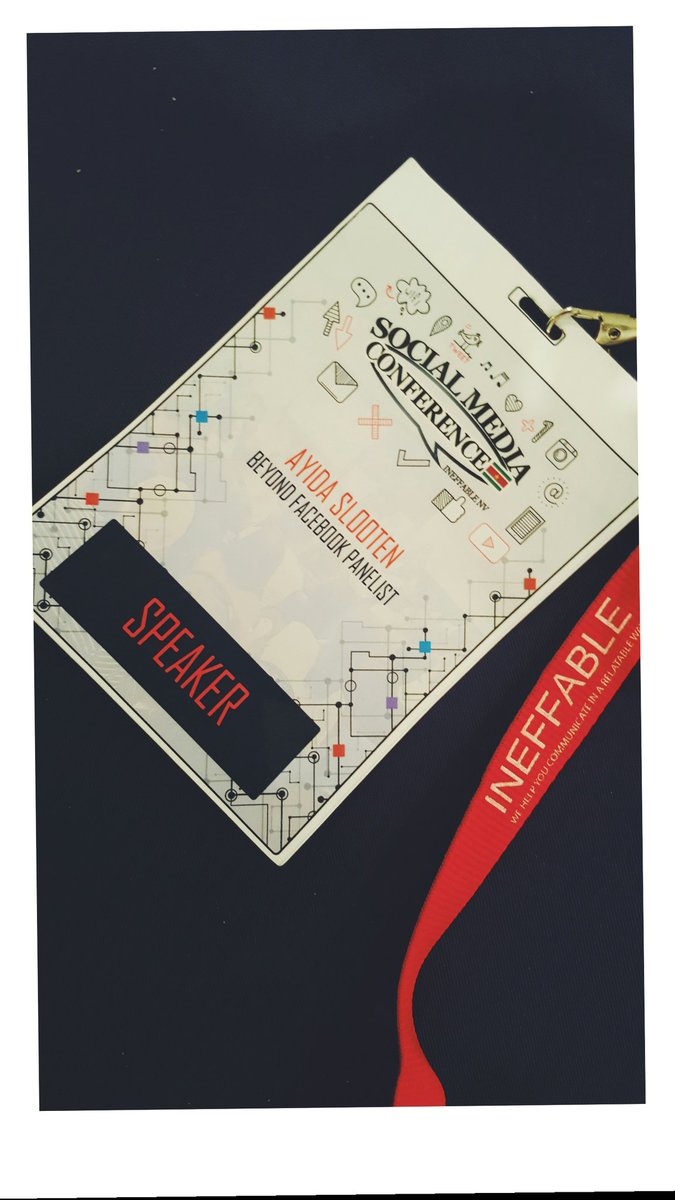 ayida_s's tweet photo. So 2 days of #SMCS18 just flew by and I had such a good time!  Can we do it again next week @SocialMedia_SU?  Also an honor to meet the lovely @radkejen 😊 https://t.co/yAidldwTDH