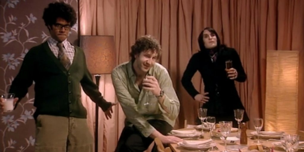 It Crowd Dinner Party / S02e04 The Dinner Party The It Crowd Image 18861004 Fanpop / November 23, 2011 by me.