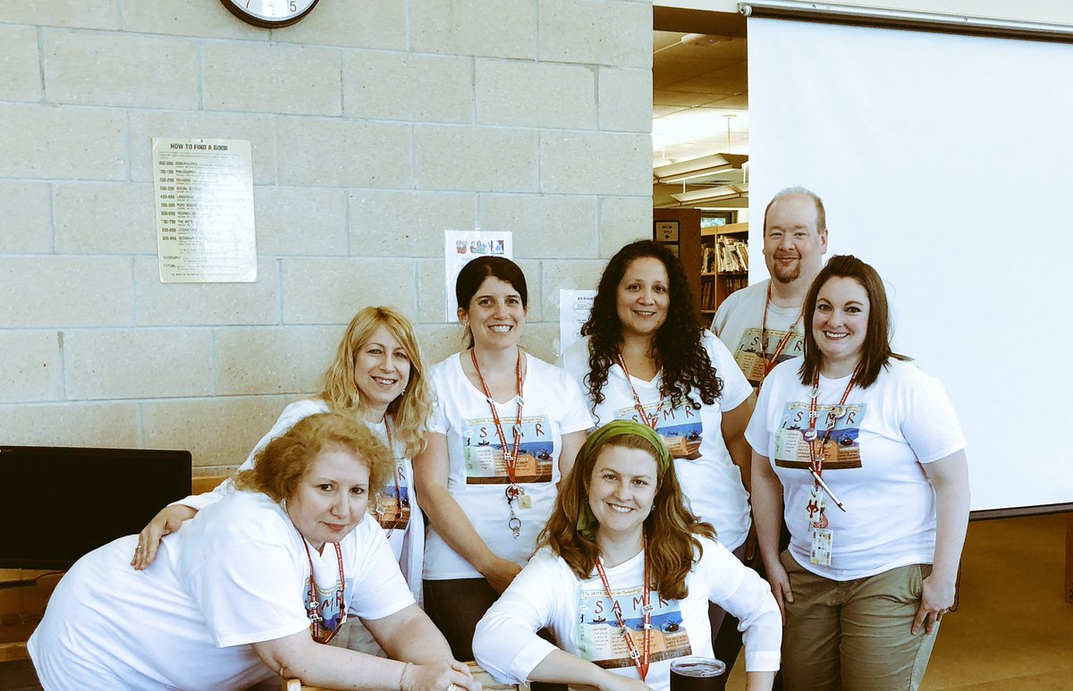 BedfordStaffDev's tweet photo. Staff learning takes teamwork! In BCSD, professional development is #byteachersforteachers @bcsdtechnology #bcsdbootcamp18 https://t.co/hQ9wTir8CF
